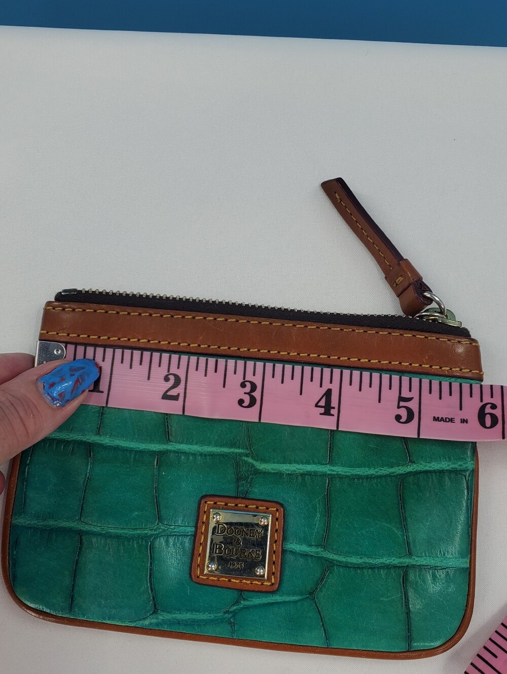 Dooney & Bourke green leather wristlet/wallet